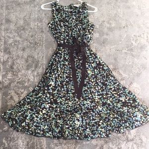 Sleeveless flare dress